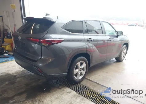 2024 Toyota Highlander Le z USA, uszkodzony, nr VIN 5TDKDRAH3RS530771